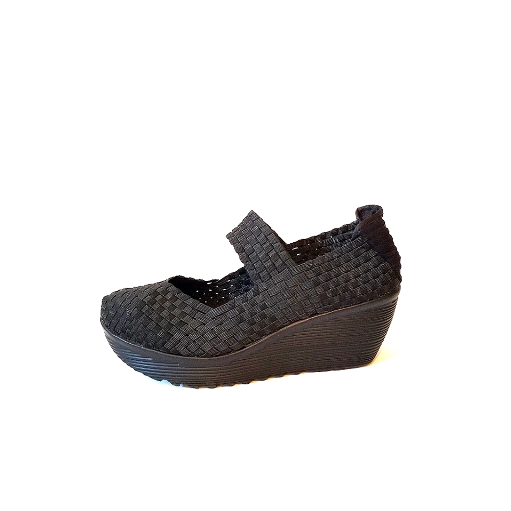 Black heel wedges